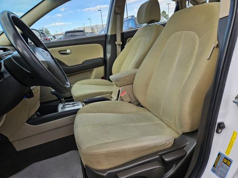Used 2010 Hyundai Elantra GLS w/ Sunroof Pkg 3 FWD image 17