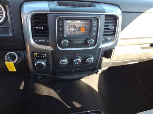 Used 2022 RAM 1500 Classic SLT image 15