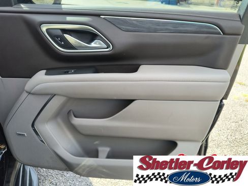 Used 2022 GMC Yukon SLT w/ SLT Luxury Package image 26