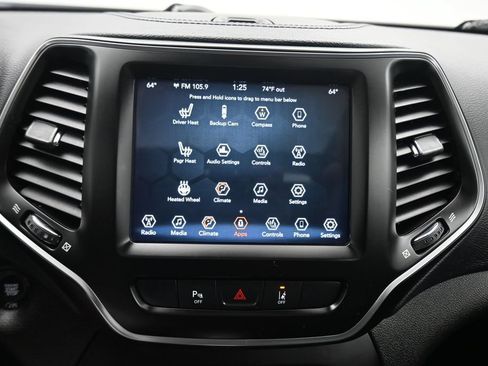 Used 2021 Jeep Cherokee Latitude Lux 80th Anniv w/ Quick Order Package 26U 80TH AWD/4WD image 16