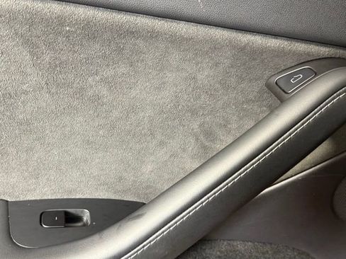 Used 2025 Tesla Model Y Long Range image 21