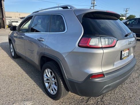 Used 2019 Jeep Cherokee Latitude w/ Popular Appearance Group FWD image 7