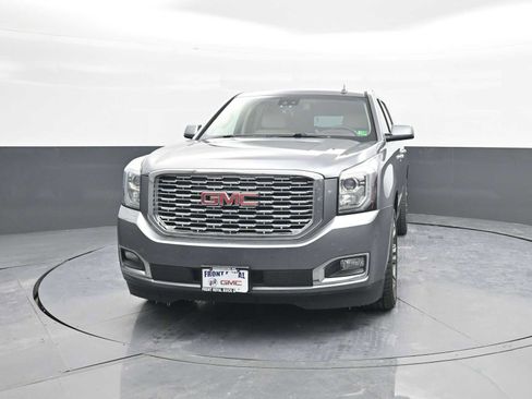 Used 2018 GMC Yukon XL Denali w/ Denali Ultimate Package image 3