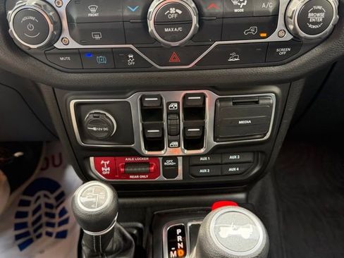 Used 2025 Jeep Wrangler Unlimited Sport S 4xe AWD/4WD image 21