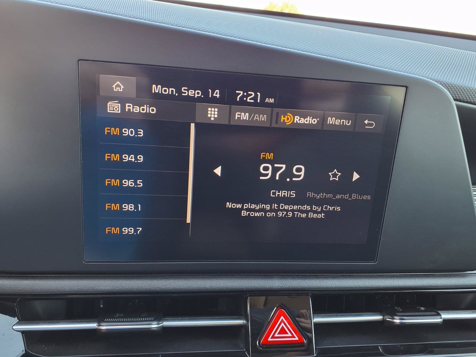 Used 2025 Kia Niro LX FWD image 12