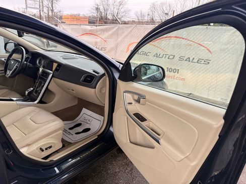 Used 2013 Volvo S60 T5 image 24