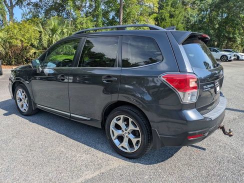 Used 2017 Subaru Forester 2.5i Touring AWD/4WD image 6