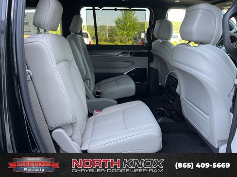 New 2026 Jeep Grand Wagoneer Limited AWD/4WD image 24