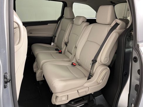 New 2026 Honda Odyssey EX-L image 12