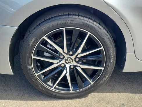 Used 2021 Toyota Camry SE image 6