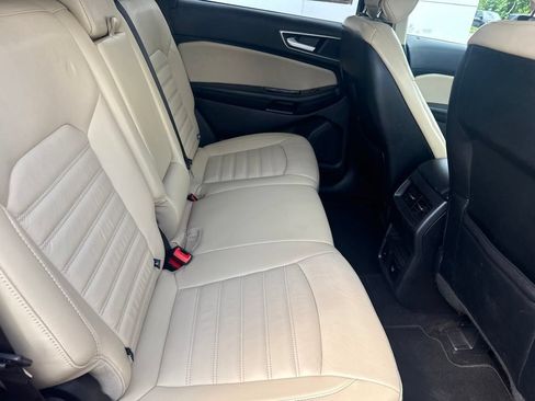 Used 2016 Ford Edge SEL w/ Equipment Group 201A FWD image 29