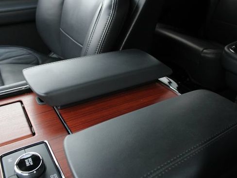 Certified 2024 Lincoln Navigator L Reserve AWD/4WD image 19