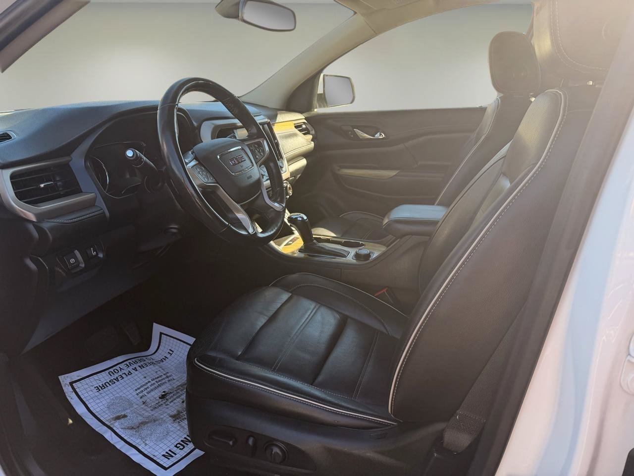 Used 2019 GMC Acadia Denali AWD/4WD image 11