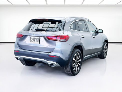 Used 2023 Mercedes-Benz GLA 250 4MATIC w/ Premium Package image 4