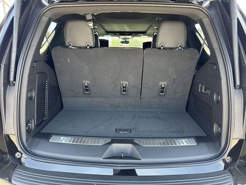 New 2026 GMC Yukon Denali Ultimate AWD/4WD image 28