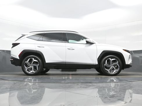Certified 2023 Hyundai Tucson Limited AWD/4WD image 33