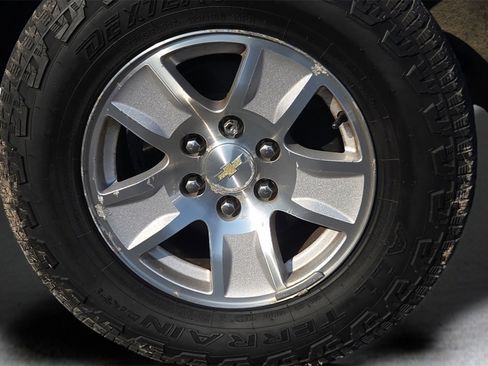 Used 2018 Chevrolet Silverado 1500 LT w/ Texas Edition image 35