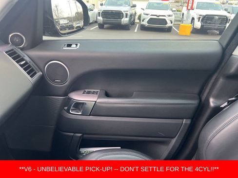 Used 2020 Land Rover Range Rover Sport HSE image 4