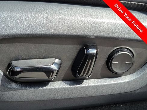 Used 2024 Lexus GX 550 w/ Cold Area Package AWD/4WD image 14