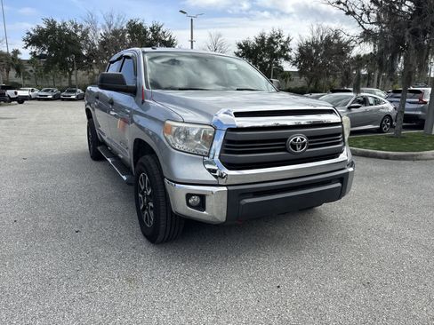 Used 2015 Toyota Tundra SR5 w/ SR5 Upgrade Package image 7