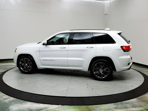 Used 2016 Jeep Grand Cherokee SRT image 8