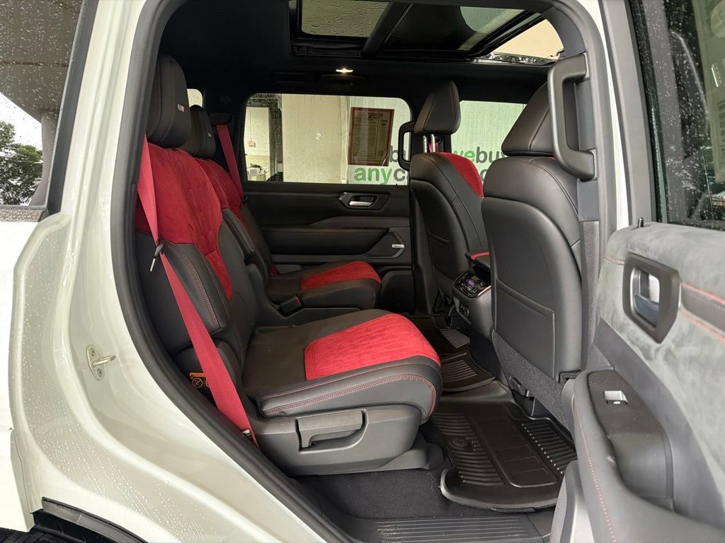 Used 2026 Nissan Armada NISMO AWD/4WD image 35