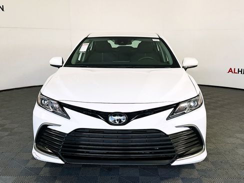 Used 2023 Toyota Camry LE image 8