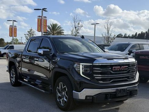 Used 2023 GMC Sierra 1500 SLT w/ SLT Premium Package image 6
