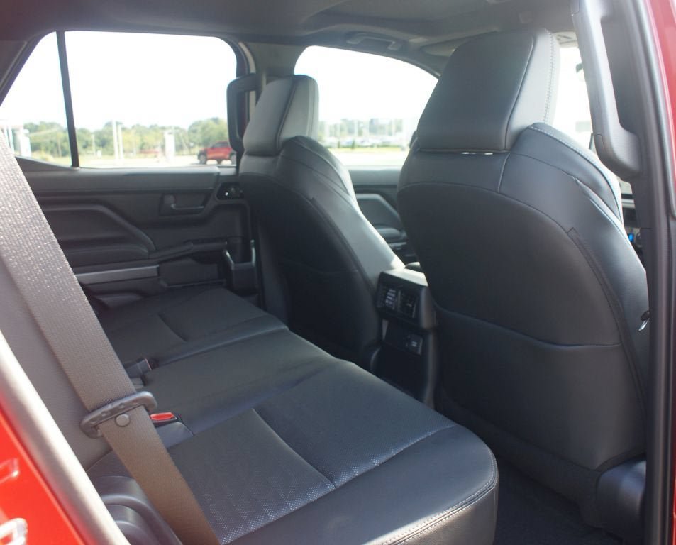 Used 2025 Toyota 4Runner TRD Off-Road Premium AWD/4WD image 22