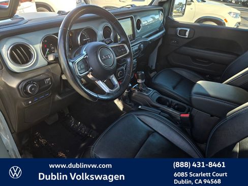 Used 2023 Jeep Wrangler Unlimited Rubicon 4xe w/ Steel Bumper Group image 9