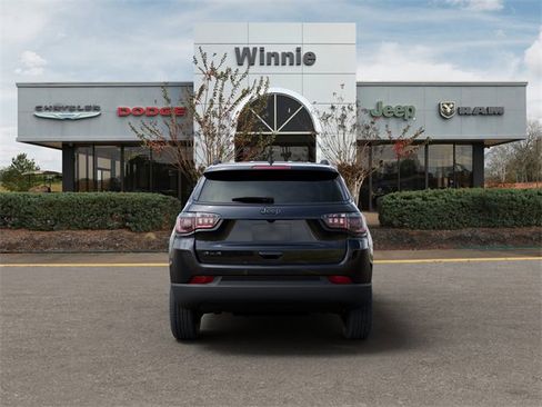 New 2026 Jeep Compass Latitude image 7