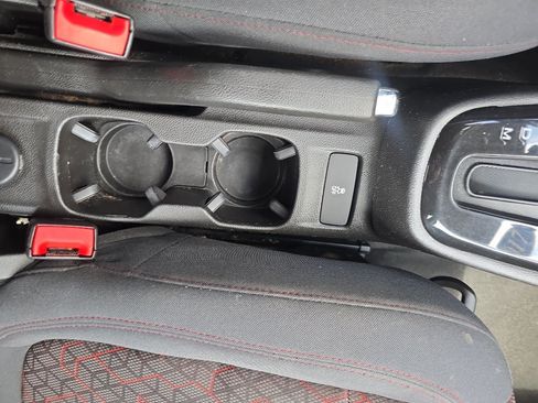 Used 2017 Chevrolet Sonic LT FWD image 25