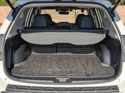 Used 2021 Subaru Forester Touring image 22