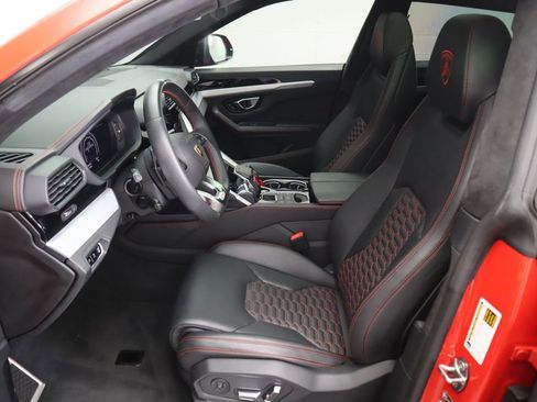Used 2021 Lamborghini Urus image 20