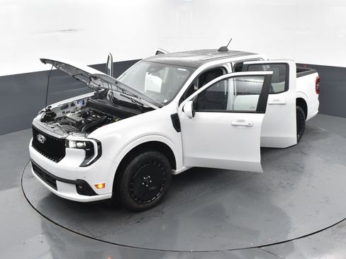 New 2025 Ford Maverick Lobo image 38