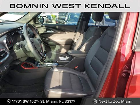 Used 2022 Chevrolet TrailBlazer RS w/ Sun and Liftgate Package image 24