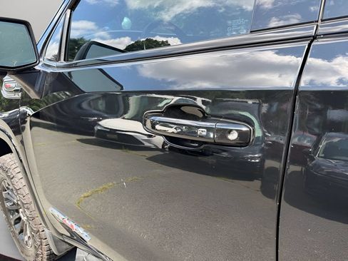 Used 2022 GMC Sierra 1500 AT4X AWD/4WD image 19