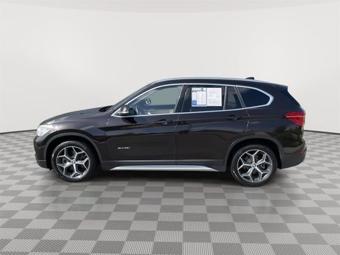 Used 2017 BMW X1 xDrive28i AWD/4WD image 9