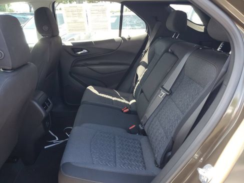 Used 2023 Chevrolet Equinox LT FWD image 17