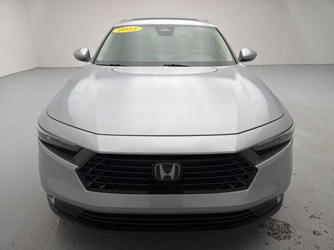 Used 2023 Honda Accord EX image 4