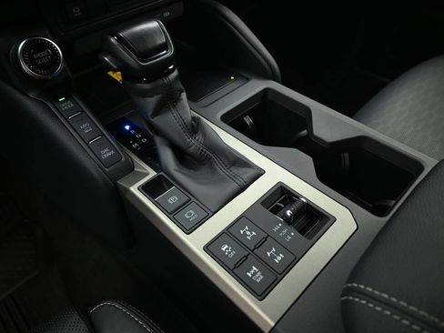 Used 2025 Toyota Land Cruiser w/ Premium Package AWD/4WD image 17