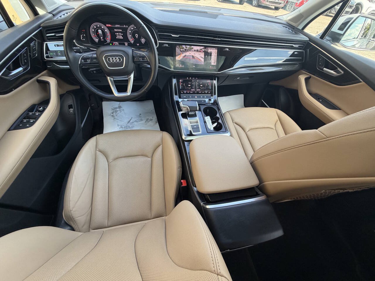 Used 2023 Audi Q7 3.0T Premium Plus w/ Premium Plus Package AWD/4WD image 16