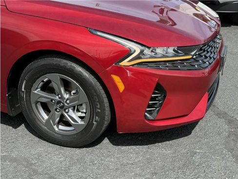 Used 2021 Kia K5 LXS image 7