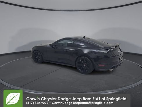 Used 2021 Ford Mustang GT w/ GT Performance Package RWD image 10