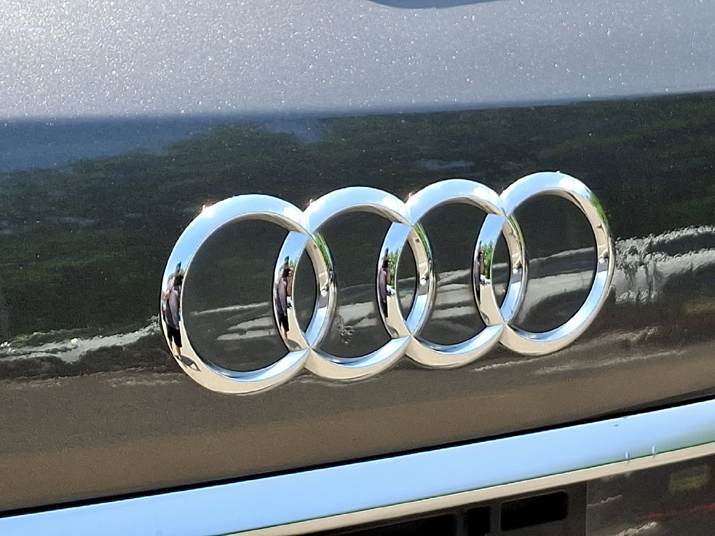 Used 2023 Audi Q7 2.0T Premium w/ Convenience Package AWD/4WD image 29