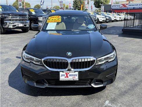 Used 2019 BMW 330i Sedan w/ Premium Package image 9