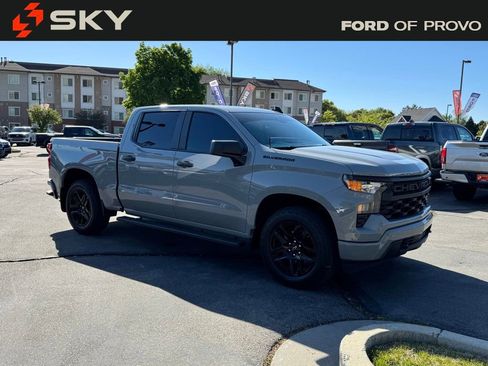 Used 2024 Chevrolet Silverado 1500 Custom w/ LPO, Dark Essentials Package AWD/4WD image 5