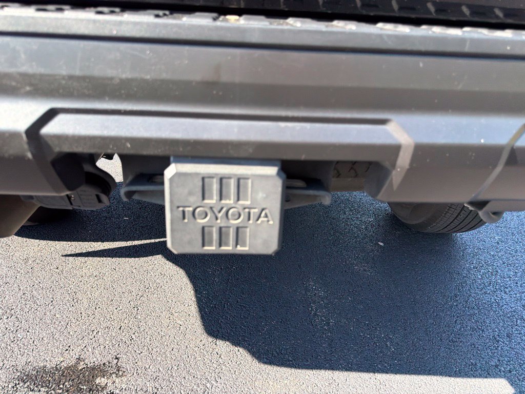 Used 2025 Toyota 4Runner SR5 AWD/4WD image 42
