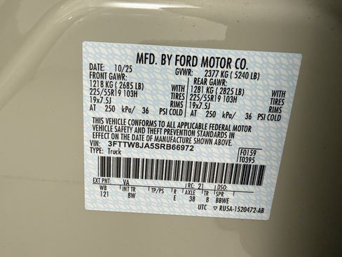 New 2025 Ford Maverick XLT w/ XLT Luxury Package image 18