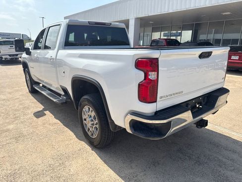 Used 2023 Chevrolet Silverado 2500 LT w/ Convenience Package AWD/4WD image 5